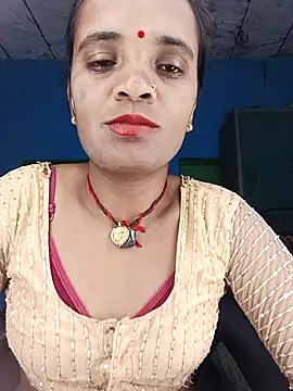 Hotwera online show from October 8, 2025, 6:41 pm