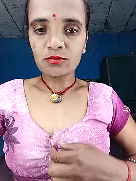 Hotwera online show from October 10, 2025, 7:42 am