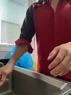 anhkiet huang online show from September 16, 2025, 8:26 am