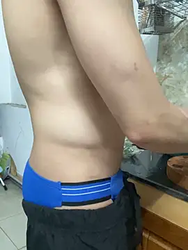 anhkiet huang online show from April 19, 2026, 1:01 pm