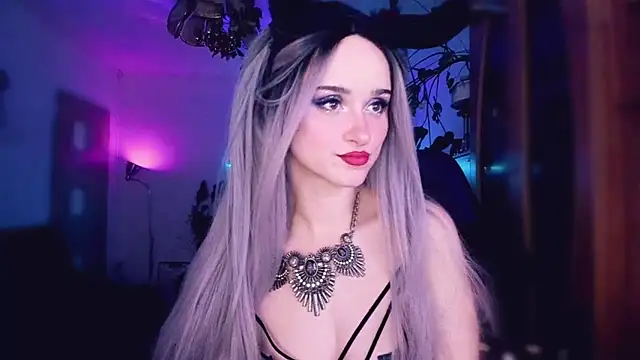 MistressJolie online show from September 27, 2025, 6:41 am