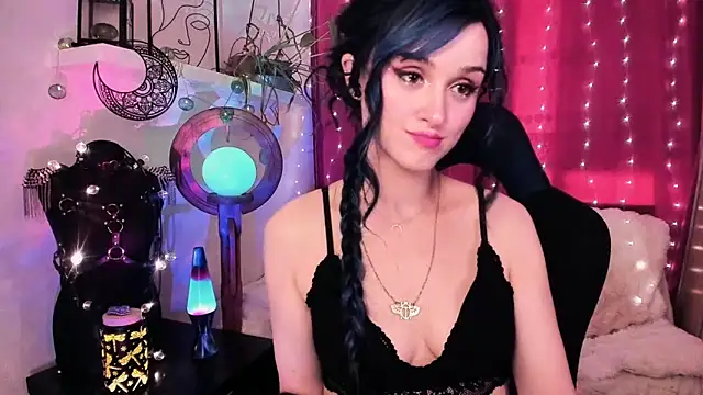 MistressJolie online show from July 7, 2026, 8:07 am