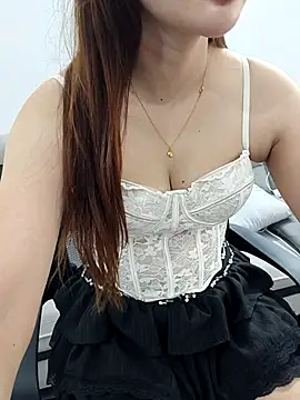Snapshot of susu_baby chatting on April 23, 2026, 3:13 am susu baby online show from April 23, 2026, 3:13 am