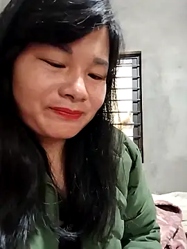 kute-00 online show from November 28, 2025, 2:23 am