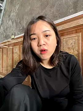 Lonnina online show from October 31, 2025, 2:08 am