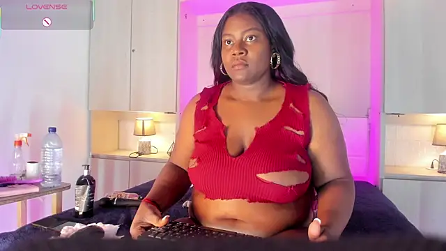 EmaRhodes online show from October 22, 2025, 4:39 pm