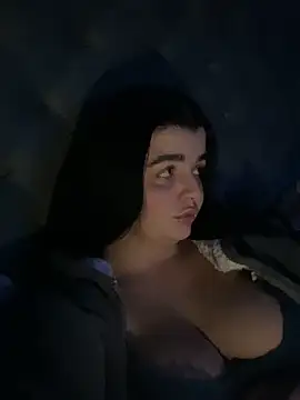 PrettyPaigeBabe online show from November 18, 2025, 7:00 am