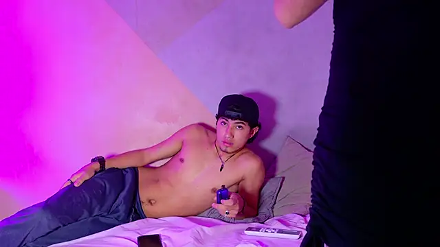 Laura and Kevin online show from October 2, 2025, 2:53 pm