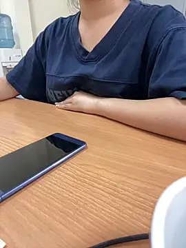 ThuPhuong-Tr online show from September 22, 2025, 3:23 am