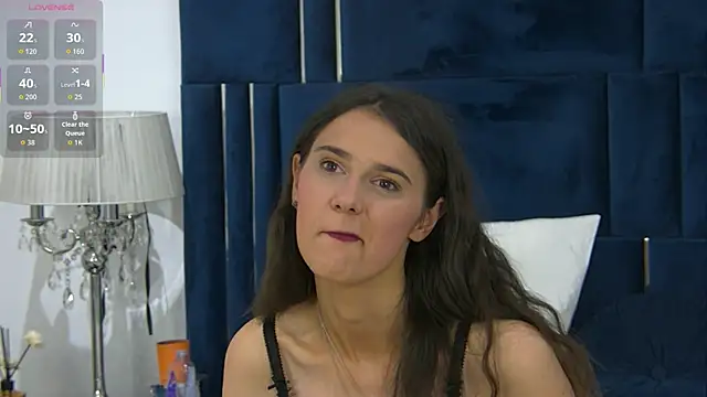 IsaNaughty online show from September 11, 2025, 7:14 pm