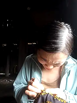 ngan-cute online show from October 29, 2025, 1:37 am