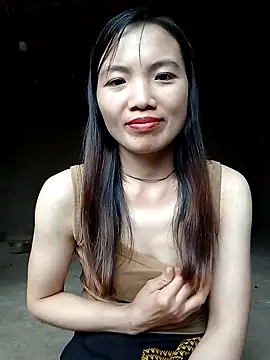 ngan-cute online show from October 6, 2025, 7:20 am