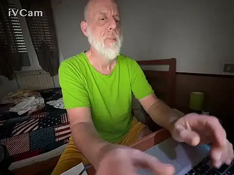 Snapshot of Pigna16PSRN chatting on March 2, 2026, 7:15 am Pigna16PSRN online show from March 2, 2026, 7:15 am