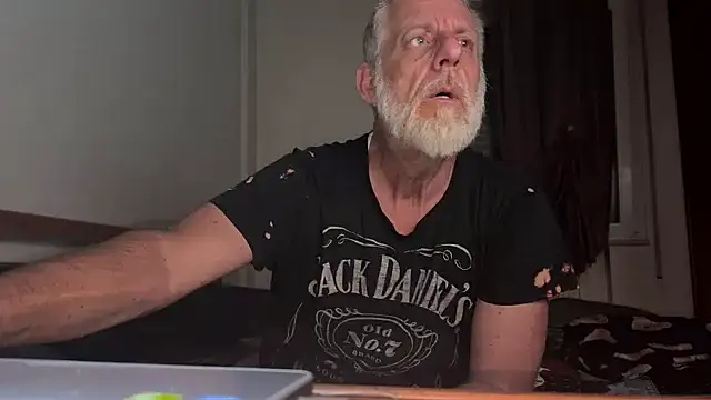 Snapshot of Pigna16PSRN chatting on February 6, 2026, 8:16 pm Pigna16PSRN online show from February 6, 2026, 8:16 pm