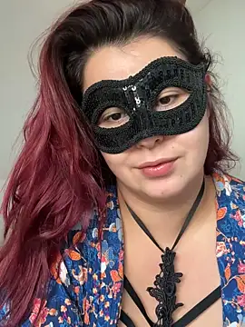 Snapshot of Saphyra_Secret chatting on October 12, 2025, 8:48 am Saphyra Secret online show from October 12, 2025, 8:48 am