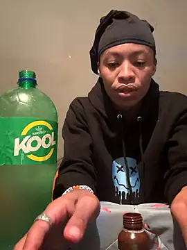 Snapshot of Tookey012 chatting on September 27, 2025, 5:08 pm Tookey012 online show from September 27, 2025, 5:08 pm