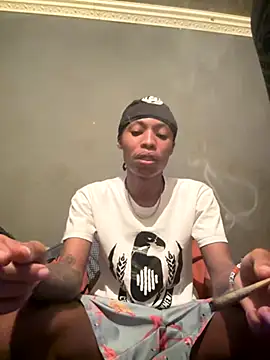 Snapshot of Tookey012 chatting on September 22, 2025, 6:25 pm Tookey012 online show from September 22, 2025, 6:25 pm