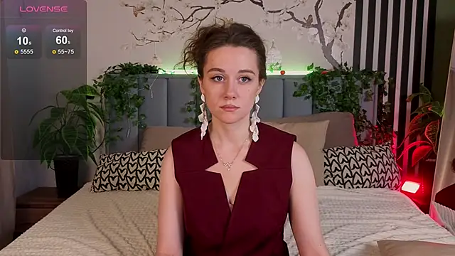 Snapshot of SkyHelen chatting on November 20, 2025, 4:46 am SkyHelen online show from November 20, 2025, 4:46 am