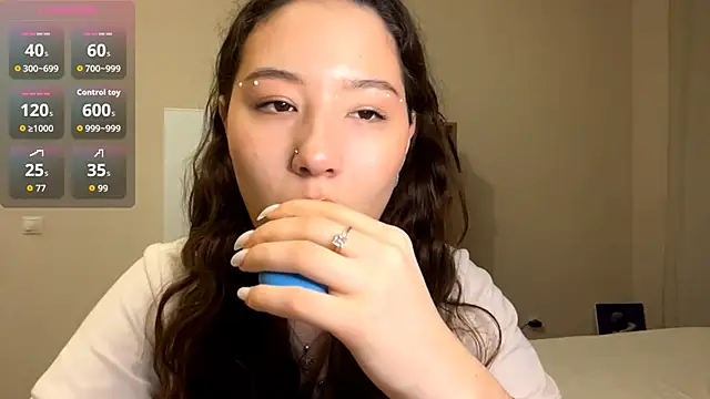 Sakuravice online show from October 7, 2025, 2:07 pm