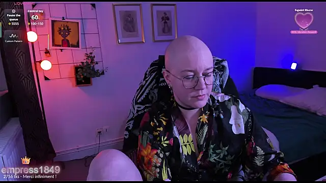 MossPrince online show from November 17, 2025, 5:39 pm