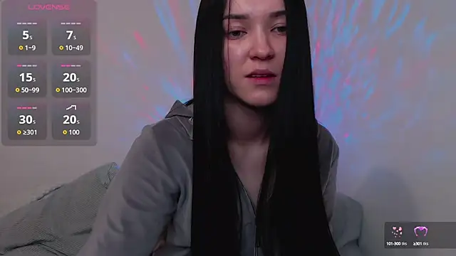 Veliora online show from October 9, 2025, 2:50 pm