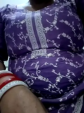 Rakhi sawant143 online show from September 30, 2025, 4:24 pm