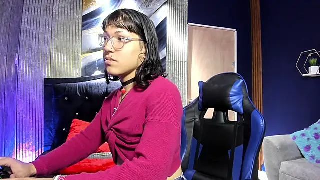 Snapshot of christina_vamp1 chatting on October 19, 2025, 2:31 pm christina vamp1 online show from October 19, 2025, 2:31 pm