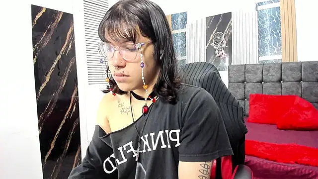 Snapshot of christina_vamp1 chatting on November 28, 2025, 12:49 pm christina vamp1 online show from November 28, 2025, 12:49 pm