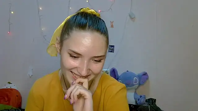  kikiclark   online show from September 10, 2025, 7:35 pm