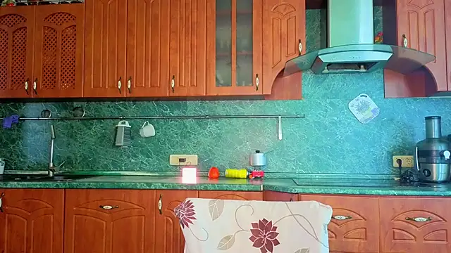 MysticVenus  online show from March 19, 2026, 7:08 am