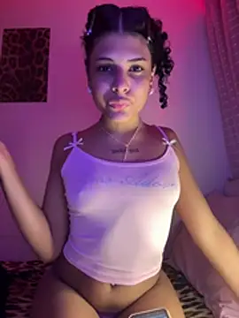 luluzinhax online show from July 10, 2026, 3:17 am