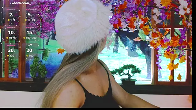 Cristal Villael online show from November 6, 2025, 3:21 am