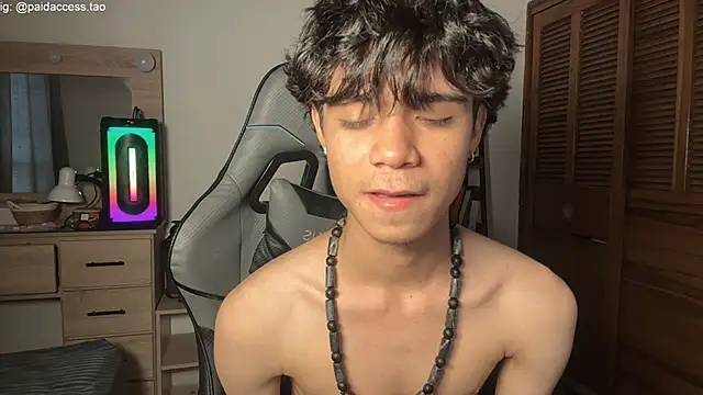 OopsAgain  online show from July 12, 2026, 12:28 pm