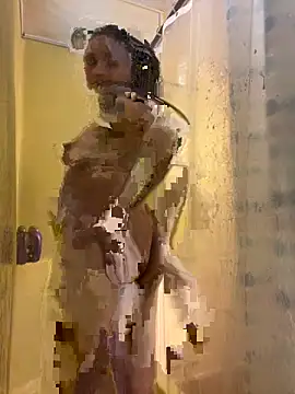 Snapshot of pocahonta69mermaid chatting on October 17, 2025, 7:37 pm pocahonta69mermaid online show from October 17, 2025, 7:37 pm