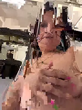 Snapshot of pocahonta69mermaid chatting on October 10, 2025, 3:13 pm pocahonta69mermaid online show from October 10, 2025, 3:13 pm