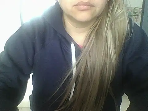 Valery  Rouse  online show from September 10, 2025, 2:49 pm