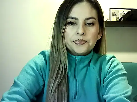 Valery  Rouse  online show from July 18, 2026, 1:03 am