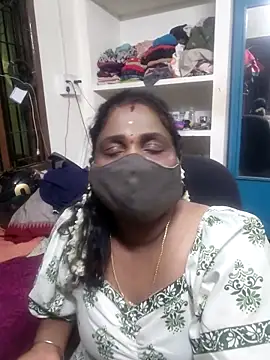 Snapshot of Tamil_Kavitha10 chatting on May 15, 2026, 5:33 pm Tamil Kavitha10 online show from May 15, 2026, 5:33 pm