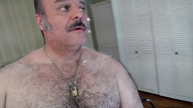 Snapshot of bullmusclejoe chatting on February 20, 2026, 9:50 pm bullmusclejoe online show from February 20, 2026, 9:50 pm