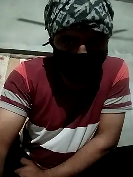 Snapshot of Manjit009 chatting on December 4, 2025, 5:12 pm Manjit009 online show from December 4, 2025, 5:12 pm