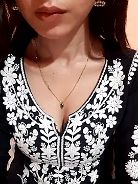 siya rani67 online show from April 14, 2026, 4:17 am