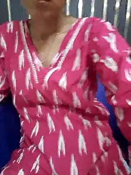 siya rani67 online show from October 2, 2025, 12:52 pm