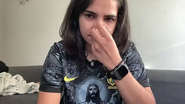 bruninhapt online show from September 9, 2025, 7:51 am