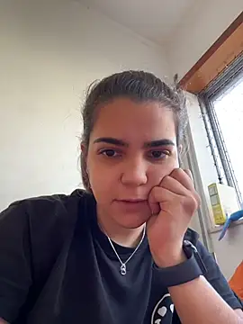 bruninhapt online show from November 6, 2025, 11:58 am