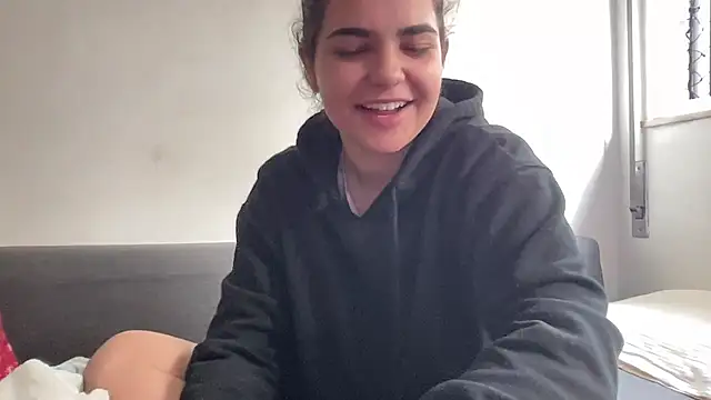 bruninhapt online show from September 12, 2025, 7:19 am