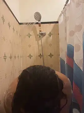 bruninhapt online show from October 28, 2025, 4:06 pm