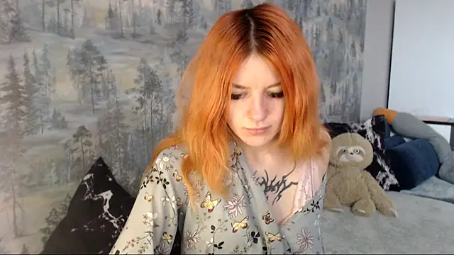 Snapshot of __Elina__ chatting on September 17, 2025, 3:30 am Elina online show from September 17, 2025, 3:30 am