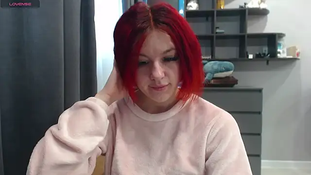 Snapshot of __Elina__ chatting on October 14, 2025, 3:29 am Elina online show from October 14, 2025, 3:29 am