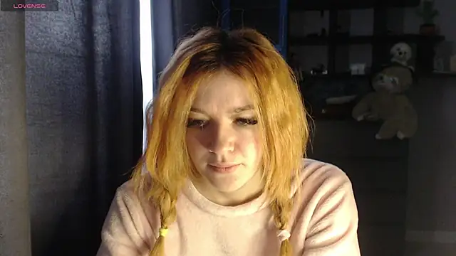 Snapshot of __Elina__ chatting on October 10, 2025, 4:46 am Elina online show from October 10, 2025, 4:46 am