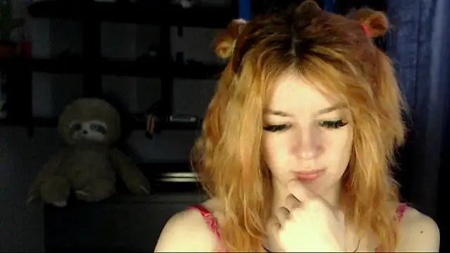 Snapshot of __Elina__ chatting on October 2, 2025, 4:49 am Elina online show from October 2, 2025, 4:49 am